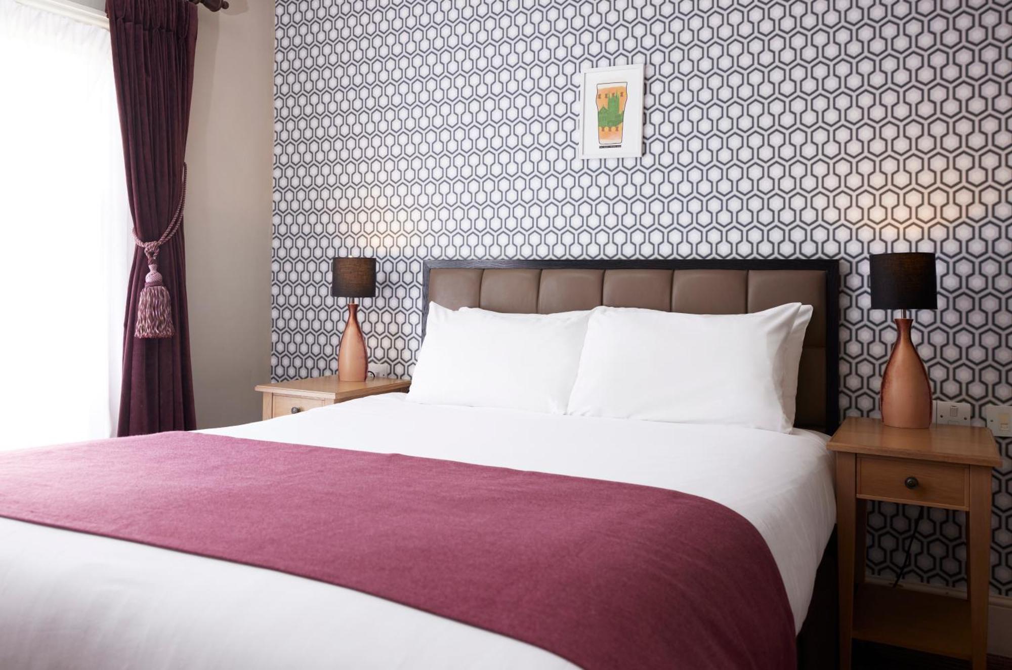 The Bushel By Greene King Inns Bury St. Edmunds ภายนอก รูปภาพ