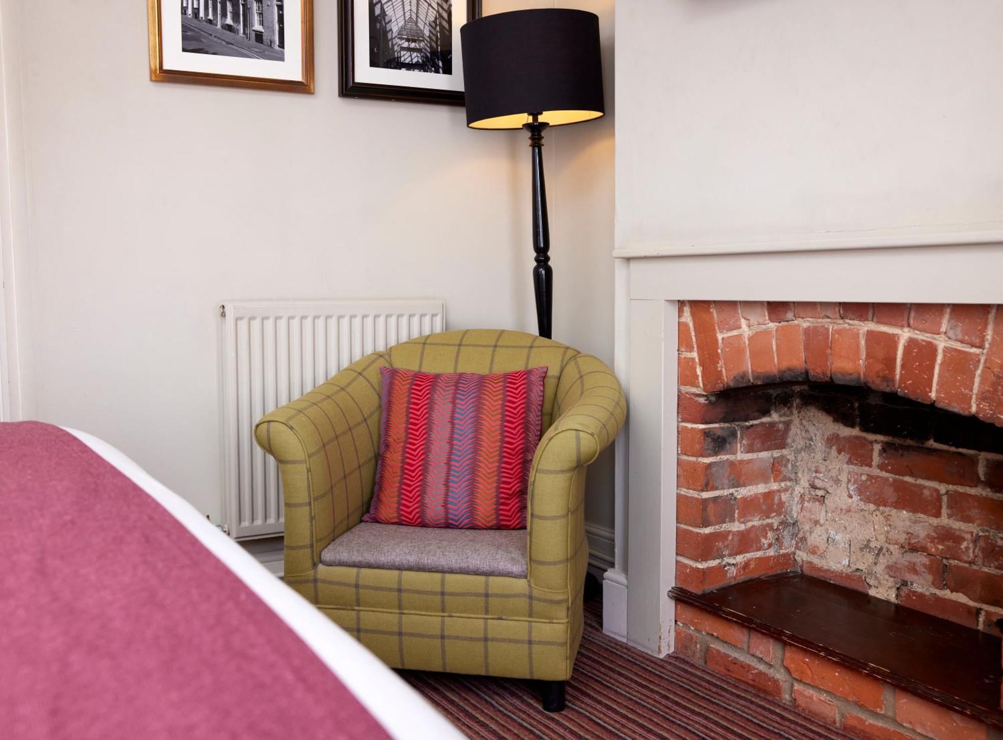 The Bushel By Greene King Inns Bury St. Edmunds ภายนอก รูปภาพ